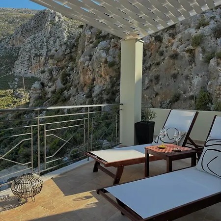 Maison Elix Nyaraló *